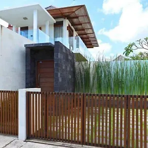 Anisa Hotel